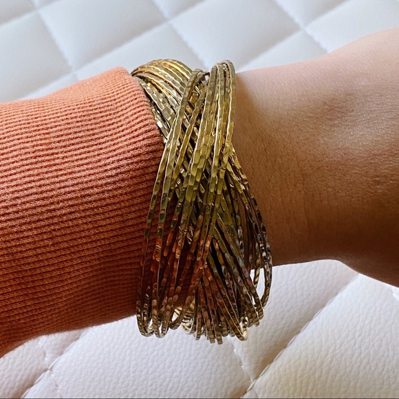 Hammered Bangle Bracelet Set Gold Costume Jewelry Neutral Accessory Womens - Picture 4 of 4